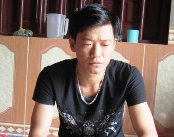 Anh Đậu Văn H&oacute;a đau đớn trước sự ra đi bất ngờ của đứa con trai 12 ng&agrave;y tuổi