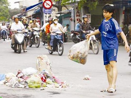 Đường phố là... nhà của ta nên ta cứ vứt đó, ai làm gì nào?