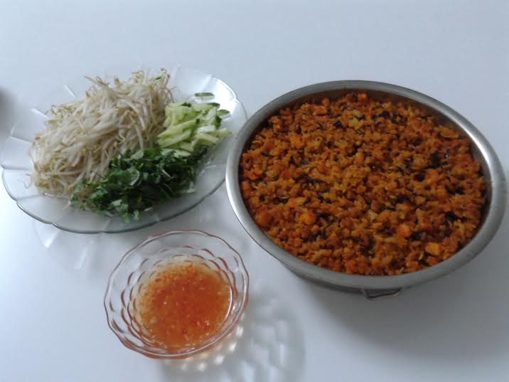 B&aacute;nh đ&uacute;c ngon phải ăn với nước mắm tỏi ớt chua ngọt