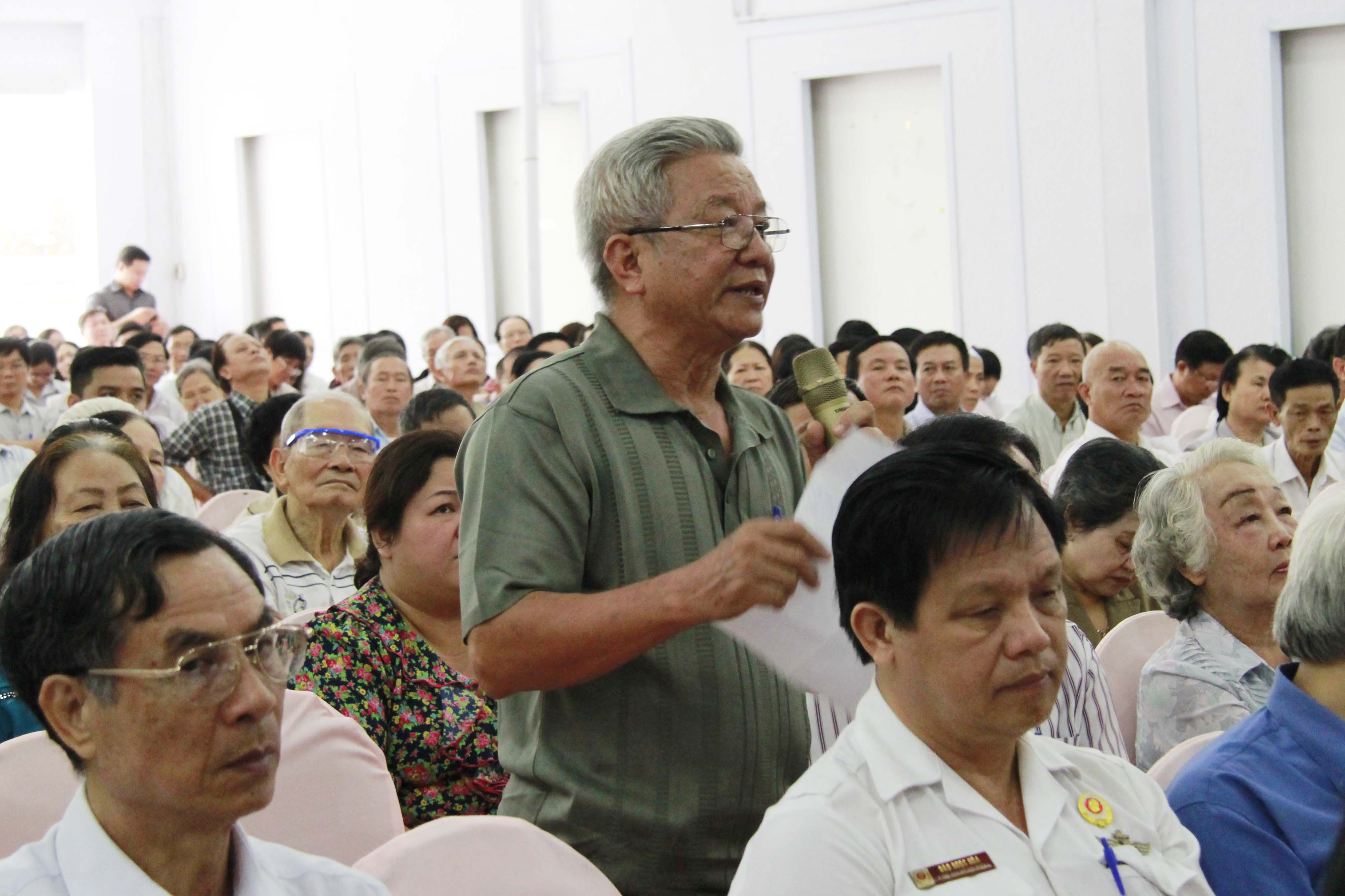 Cử tri quận 1 mong muốn c&aacute;n bộ c&ocirc;ng khai t&agrave;i sản