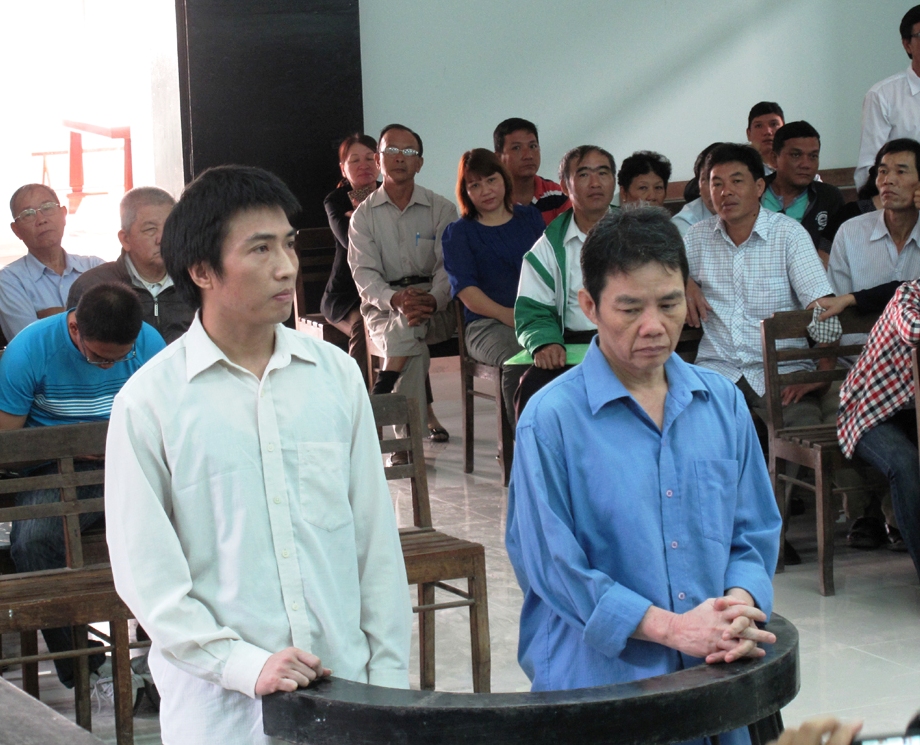 Giảm án cho 2 bị cáo cố ý làm lộ bí mật Nhà nước
