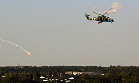 Pháo kích ở Donetsk bất chấp lệnh ngừng bắn