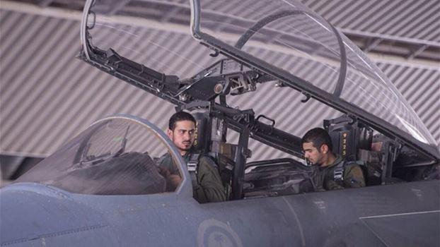 Ho&agrave;ng tử Khaled bin Salman của Ả Rập Saudi l&agrave; một trong 8 phi c&ocirc;ng tham gia kh&ocirc;ng k&iacute;ch IS tại Syria. Ảnh: Twitter