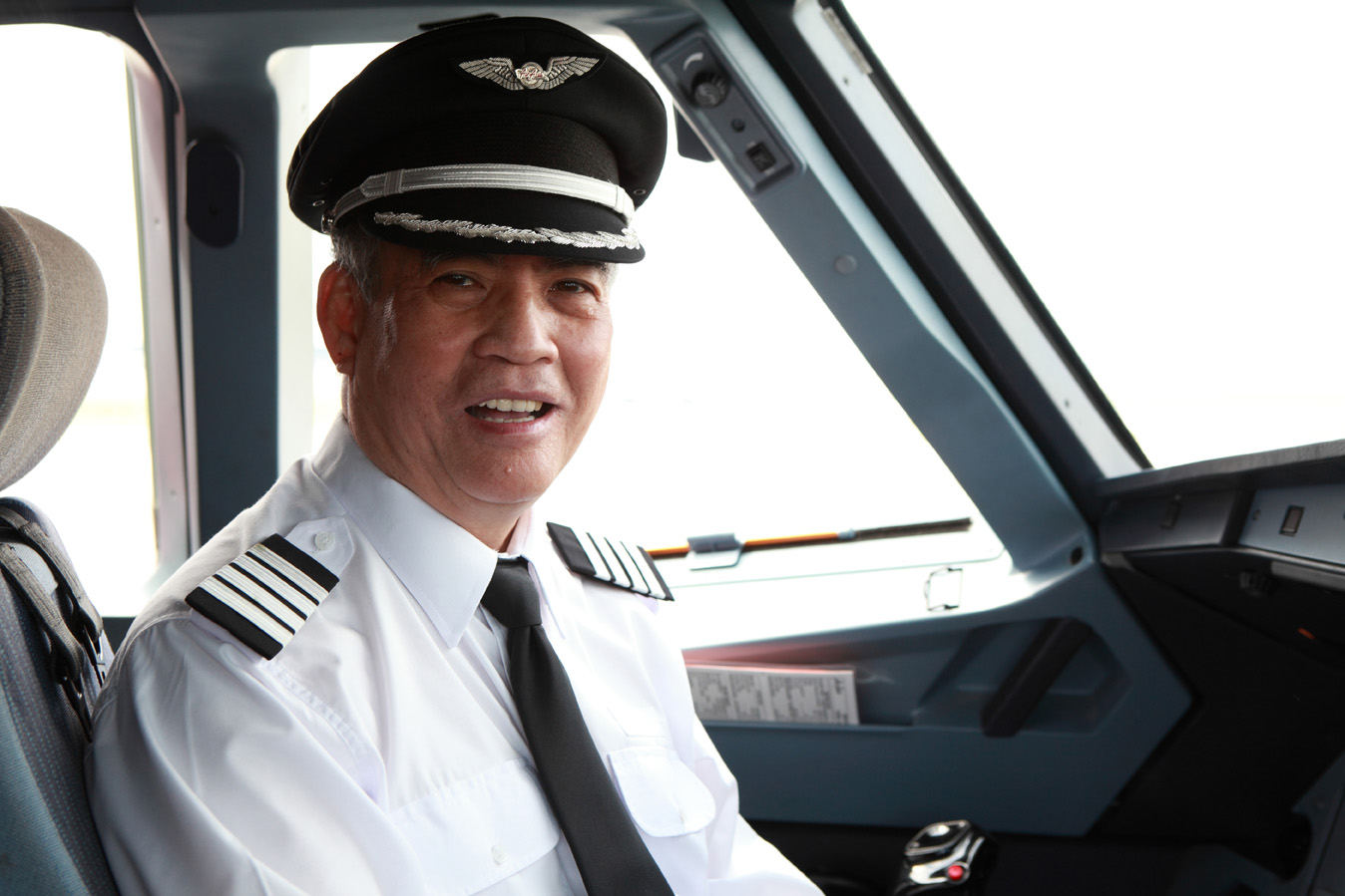 Cơ trưởng về hưu Lim Khoy Hing của Malaysia cho rằng m&aacute;y bay bị mất t&iacute;ch trong điều kiện an to&agrave;n nhất. Ảnh: Air Asia