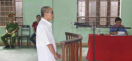 Trộm xe vì không có tiền đi thăm con, cụ già 71 tuổi vào tù