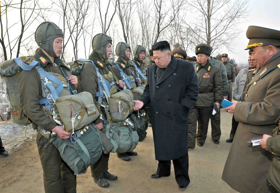 Triều Tiên diễn tập quân sự bảo vệ Kim Jong-un