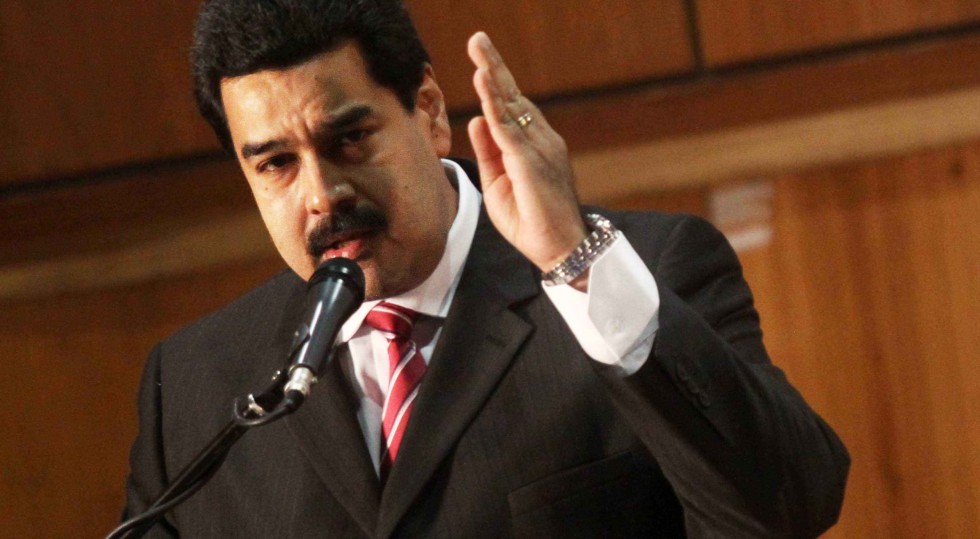 Tổng thống Venezuela thách thức ông Obama