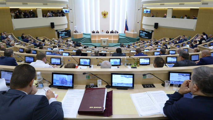 Tổng thống Putin mất quyền can thiệp quân sự vào Ukraine