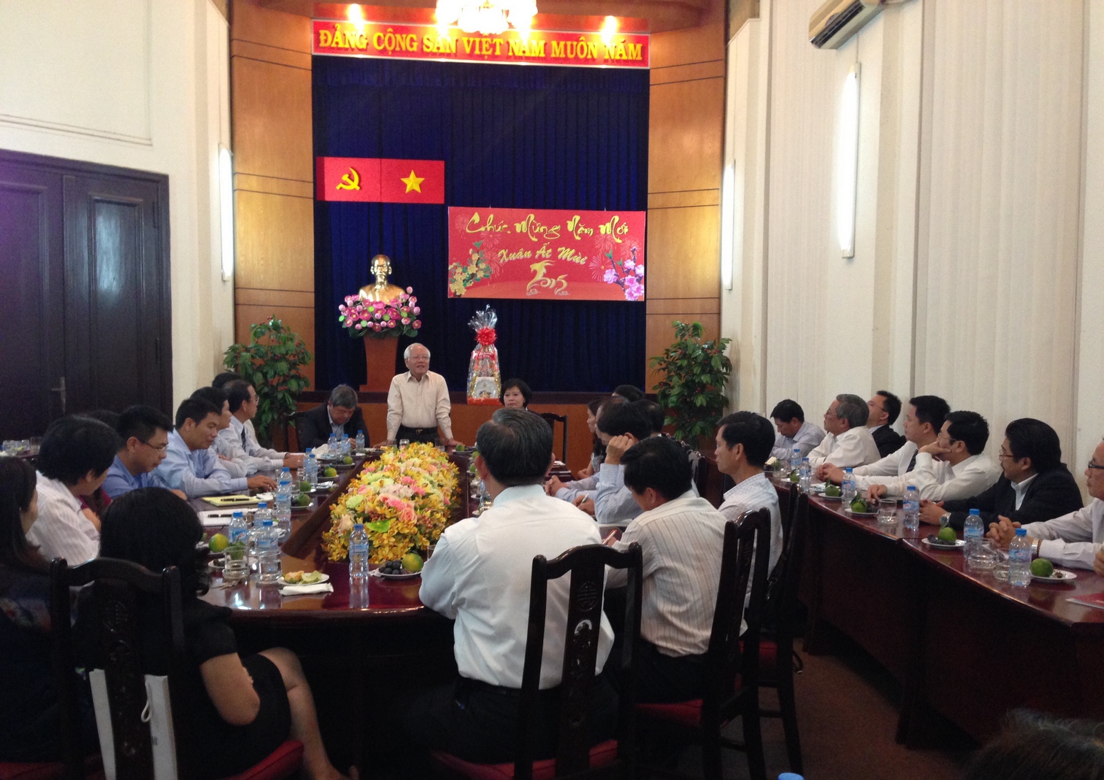 Họp tổng kết ngành ngân hàng TP HCM cuối năm , ngày 30-12-2014