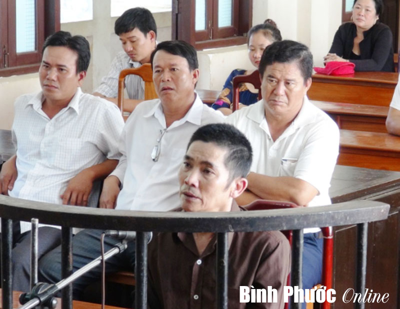 Tranh nhau làm anh, một người bị đâm chết
