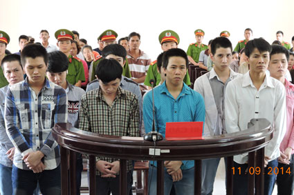 Lập băng đi cướp đêm ở Vũng Tàu, 10 tên cùng vào tù