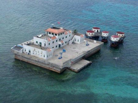 A PLA installation on Mischief Reef. (Internet photo)