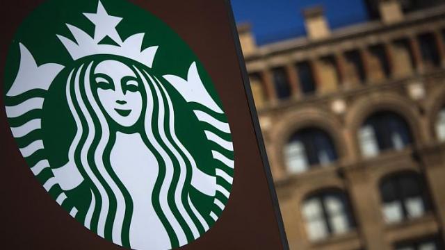 Starbucks, McDonald's mua phải thịt thối ở Trung Quốc