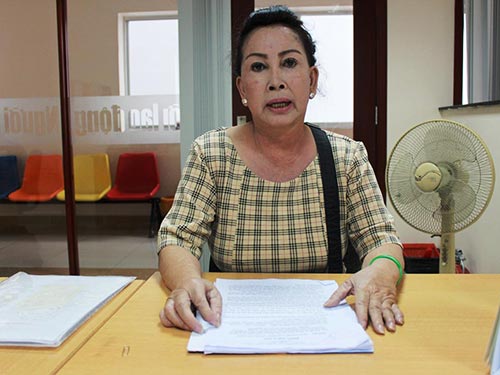 Cán bộ tiếp tay lừa bán đất?