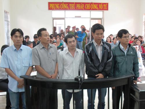 Trường hợp bị tố dùng nhục hình, ép cung: Điều tra viên phải có mặt tại tòa