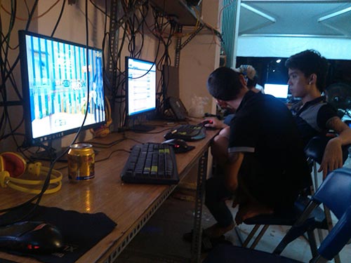 Siết internet công cộng