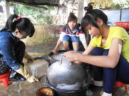 Trốn nhà đi... học