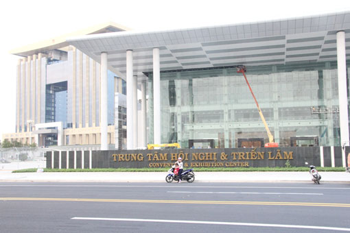 &nbsp;Trung t&acirc;m hội nghị v&agrave; triển l&atilde;m khang trang...