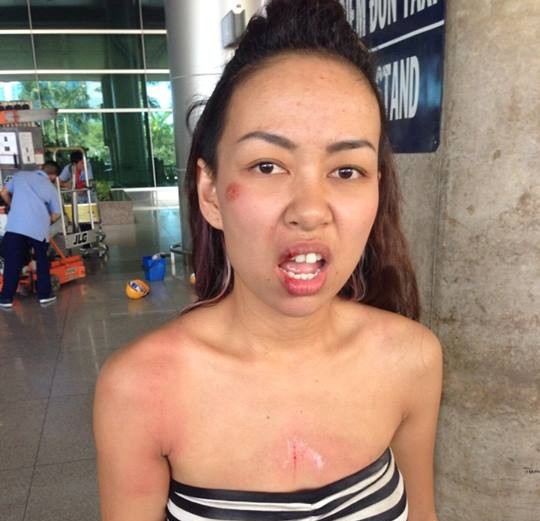Ca sĩ Thảo Trang bị cướp giật túi xách