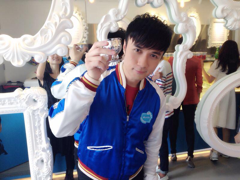 Cổ Cự Cơ sẽ có con với “tốc độ tên lửa”