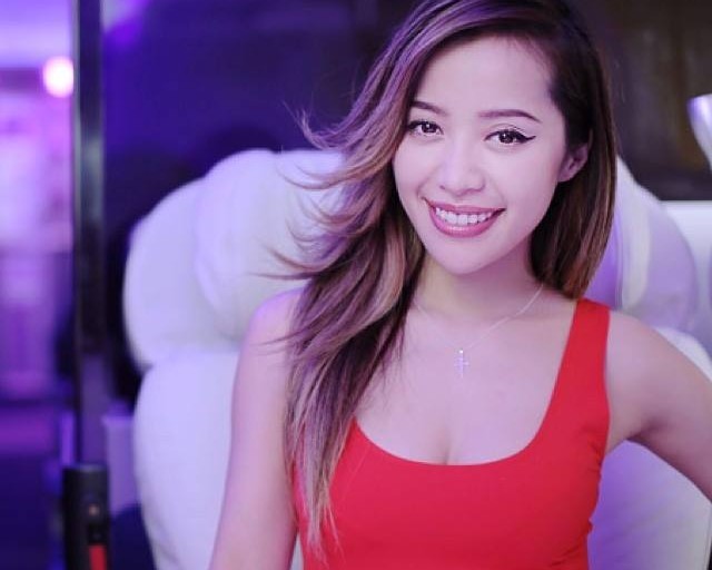 Sao YouTube gốc Việt Michelle Phan bị kiện xài "chùa" nhạc