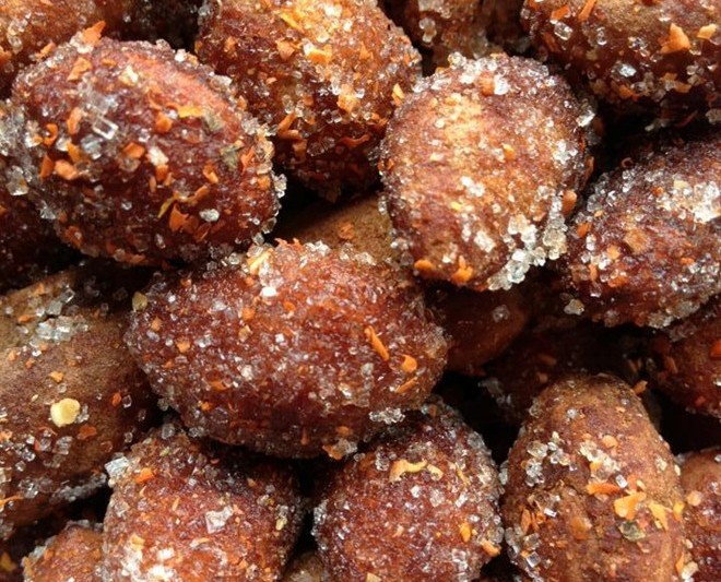 Xay tươi có giá 160.000 - 250.000 đồng/kg, loại rim đường, muối ớt giá lên đến 500.000 đồng/kg.