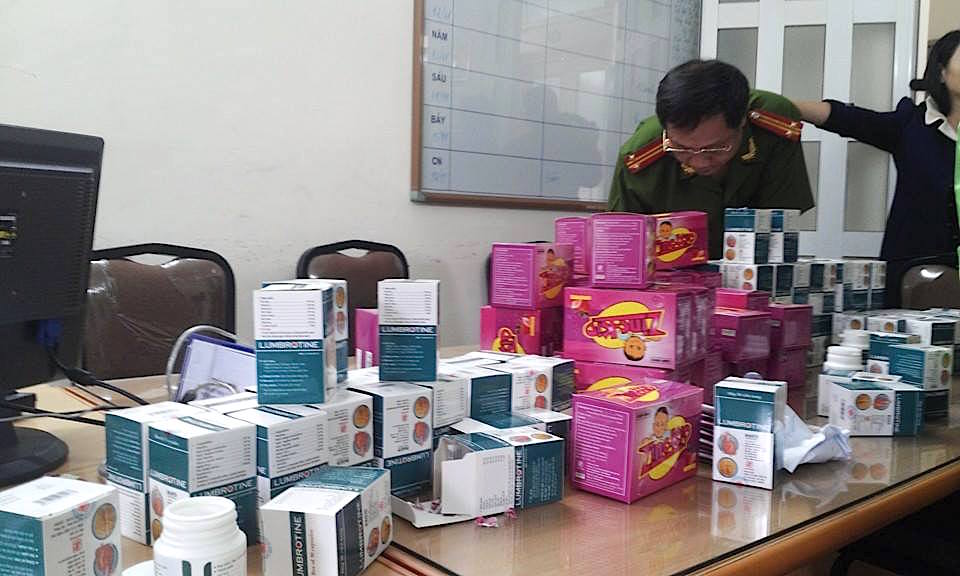 Số h&agrave;ng ho&aacute; bị bắt quả tang đưa đi ti&ecirc;u thụ