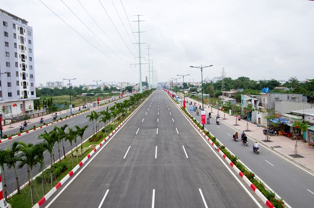 Th&aacute;ng 9-2013, đường nối T&acirc;n Sơn Nhất - B&igrave;nh Lợi - V&agrave;nh đai ngo&agrave;i (đường Phạm Văn Đồng) được th&ocirc;ng xe giai đoạn 1, đoạn từ n&uacute;t giao B&igrave;nh Triệu (quận Thủ Đức) đến n&uacute;t giao Nguyễn Th&aacute;i Sơn (quận G&ograve; Vấp) d&agrave;i 5 km. Đ&acirc;y l&agrave; trục đường hướng t&acirc;m giữ vai tr&ograve; quan trọng đối với giao th&ocirc;ng TP. Việc ho&agrave;n th&agrave;nh tuyến đường kh&ocirc;ng những k&eacute;o giảm &ugrave;n tắc giao th&ocirc;ng hướng T&acirc;y Bắc m&agrave; c&ograve;n ph&aacute;t triển kinh tế - x&atilde; hội cho khu vực. Dự kiến, đến cuối năm 2014 to&agrave;n bộ tuyến đường sẽ được ho&agrave;n th&agrave;nh.