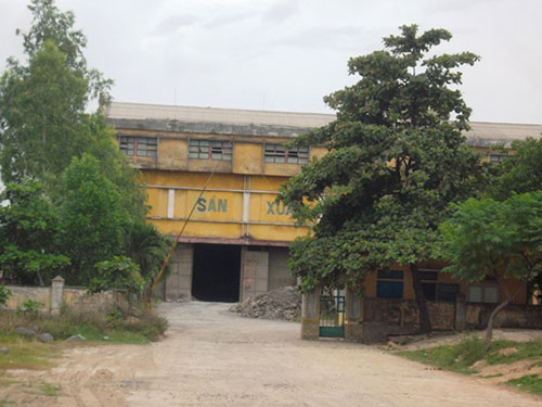 Nhiều đứa trẻ sống ở v&ugrave;ng n&agrave;y bị c&aacute;c bệnh về h&ocirc; hấp do nghi nhiễm kh&oacute;i bụi từ nh&agrave; m&aacute;y