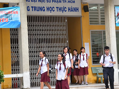 Càng chấn chỉnh, càng lạm thu