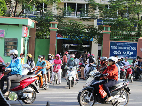 Đăng ký 4 môn mới được... học thêm