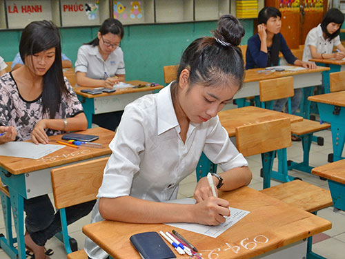 Th&iacute; sinh dự thi ĐH-CĐ năm 2013 tại TP HCMẢnh: Tấn Thạnh