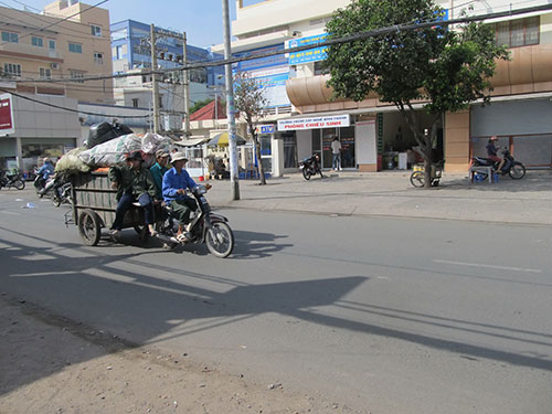 Cấm xe tự chế thu gom rác