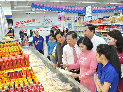 Co.opmart Đỗ Văn Dậy trong ngày khai trương