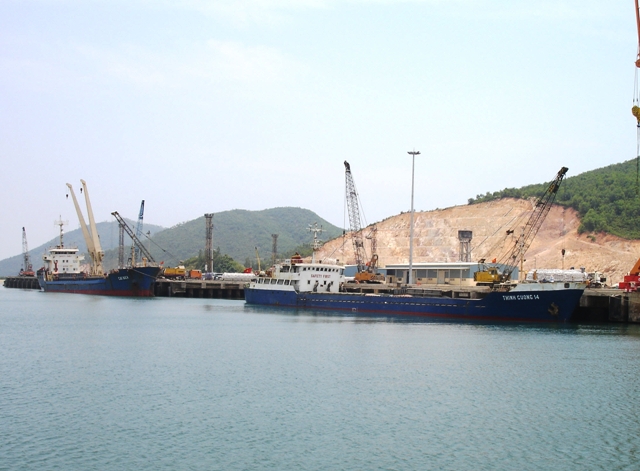 Cảng nước s&acirc;u Nghi Sơn - Thanh H&oacute;a