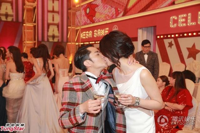 V&agrave; t&igrave;nh y&ecirc;u kết th&uacute;c c&oacute; hậu