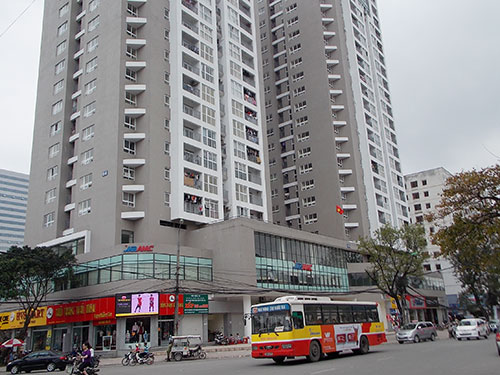Loạn giá bán căn hộ