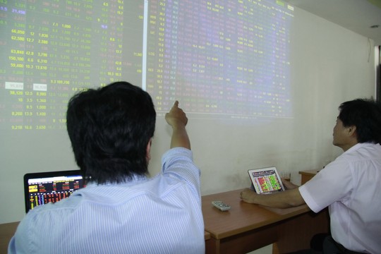 Chứng khoán chờ luồng gió mới