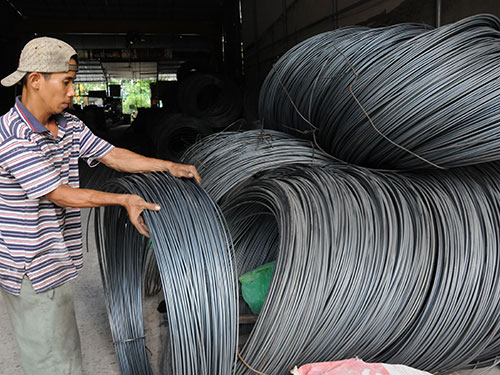 Gồng mình với giá xăng dầu