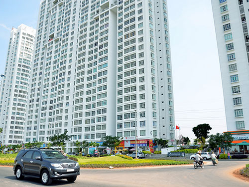 Bơm 50.000 tỉ đồng cho bất động sản