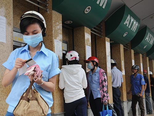 Lo máy ATM hết tiền