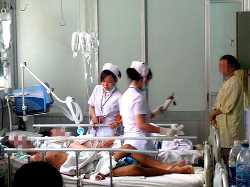 Bệnh nhân bị đột quỵ được điều trị tại BV Nhân dân 115, TP HCM