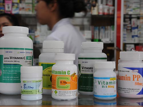 Vitamin cho trẻ - Công và tội