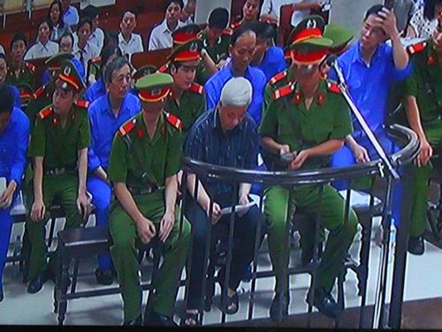 Xử bầu Kiên: Đề nghị khởi tố vụ án thiếu trách nhiệm