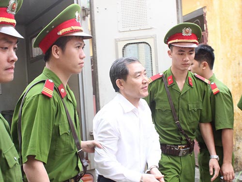 Thôi việc bị án Dương Chí Dũng