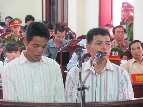 Tử hình 2 kẻ sát hại 5 phu trầm
