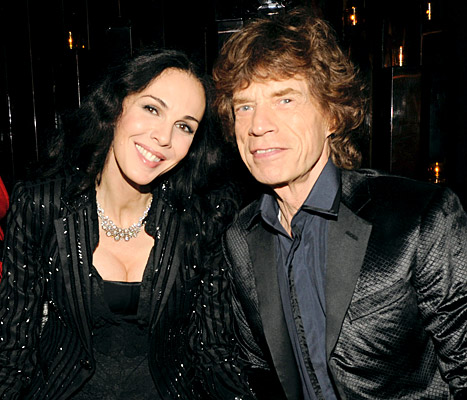 Mick Jagger đang cố hiểu vì sao bạn gái tự tử