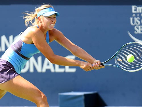 Sharapova vất vả ở Rogers Cup