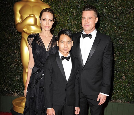 Maddox theo Angelina Jolie làm trợ lý sản xuất