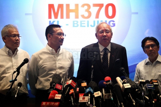 Thủ tướng Malaysia: Máy bay bay thêm 7 giờ, ngừng tìm trên biển Đông